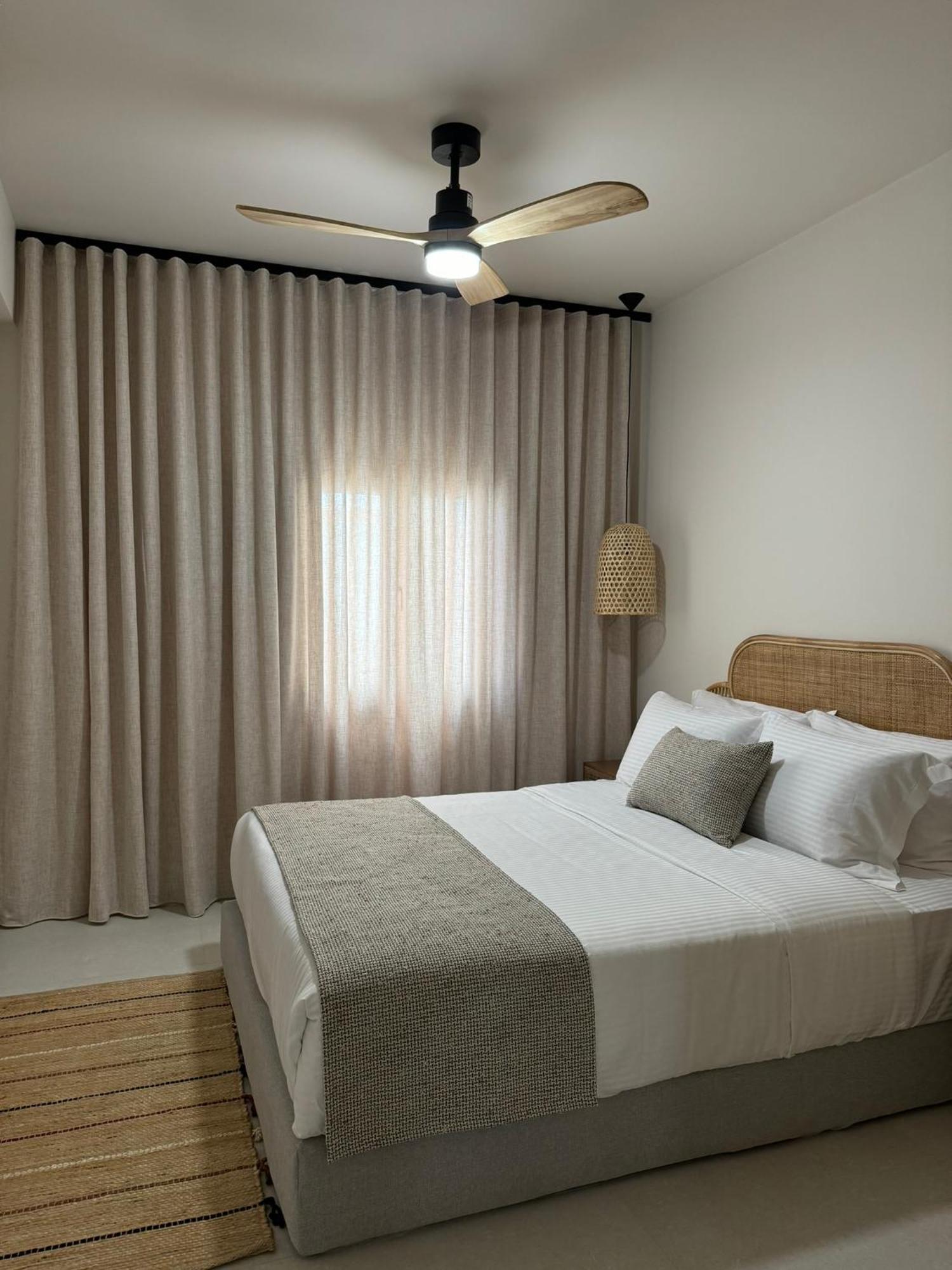 Morfes Luxury Suites By Caldera Houses Firostefani Extérieur photo