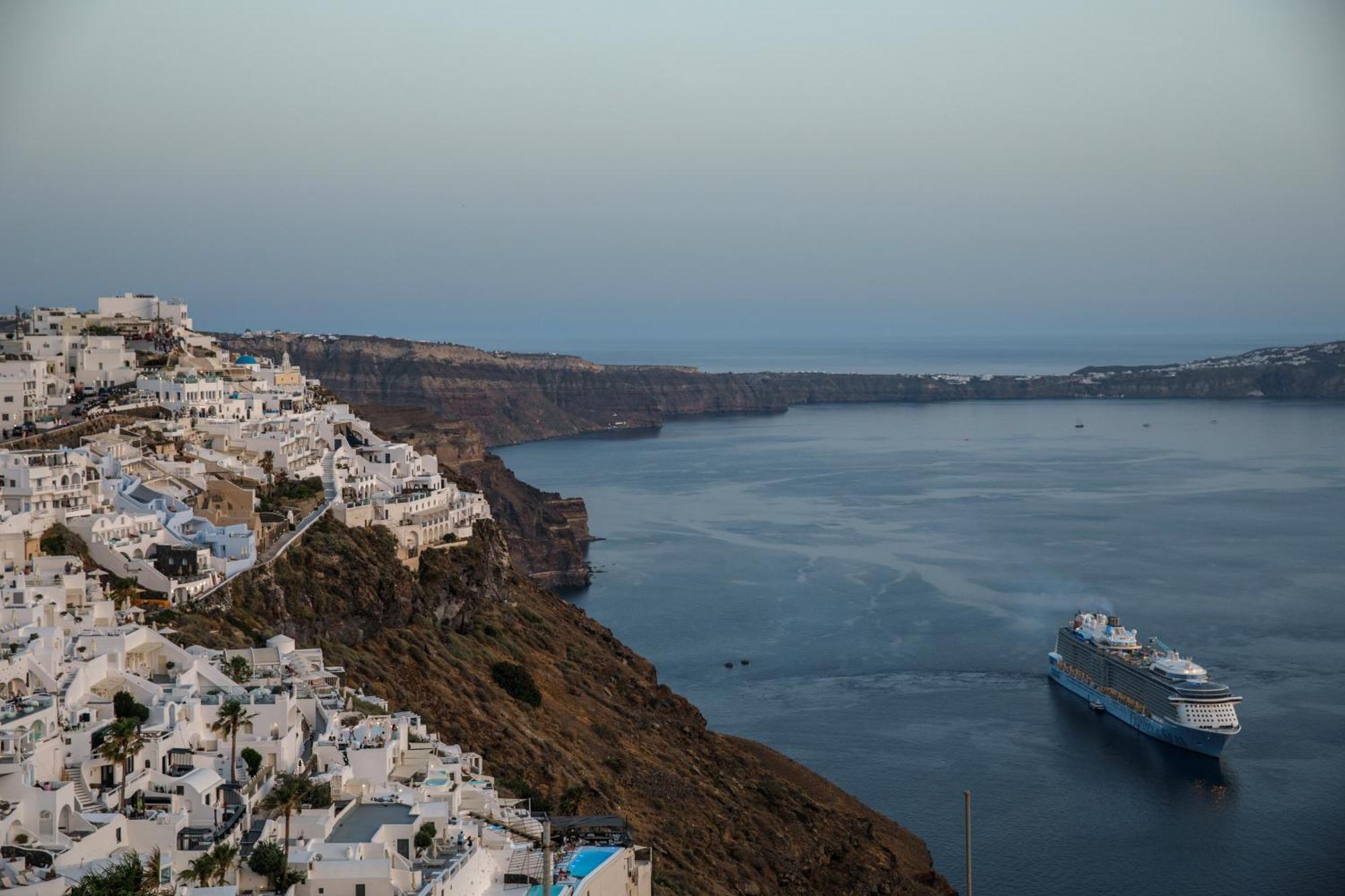Morfes Luxury Suites By Caldera Houses Firostefani Extérieur photo
