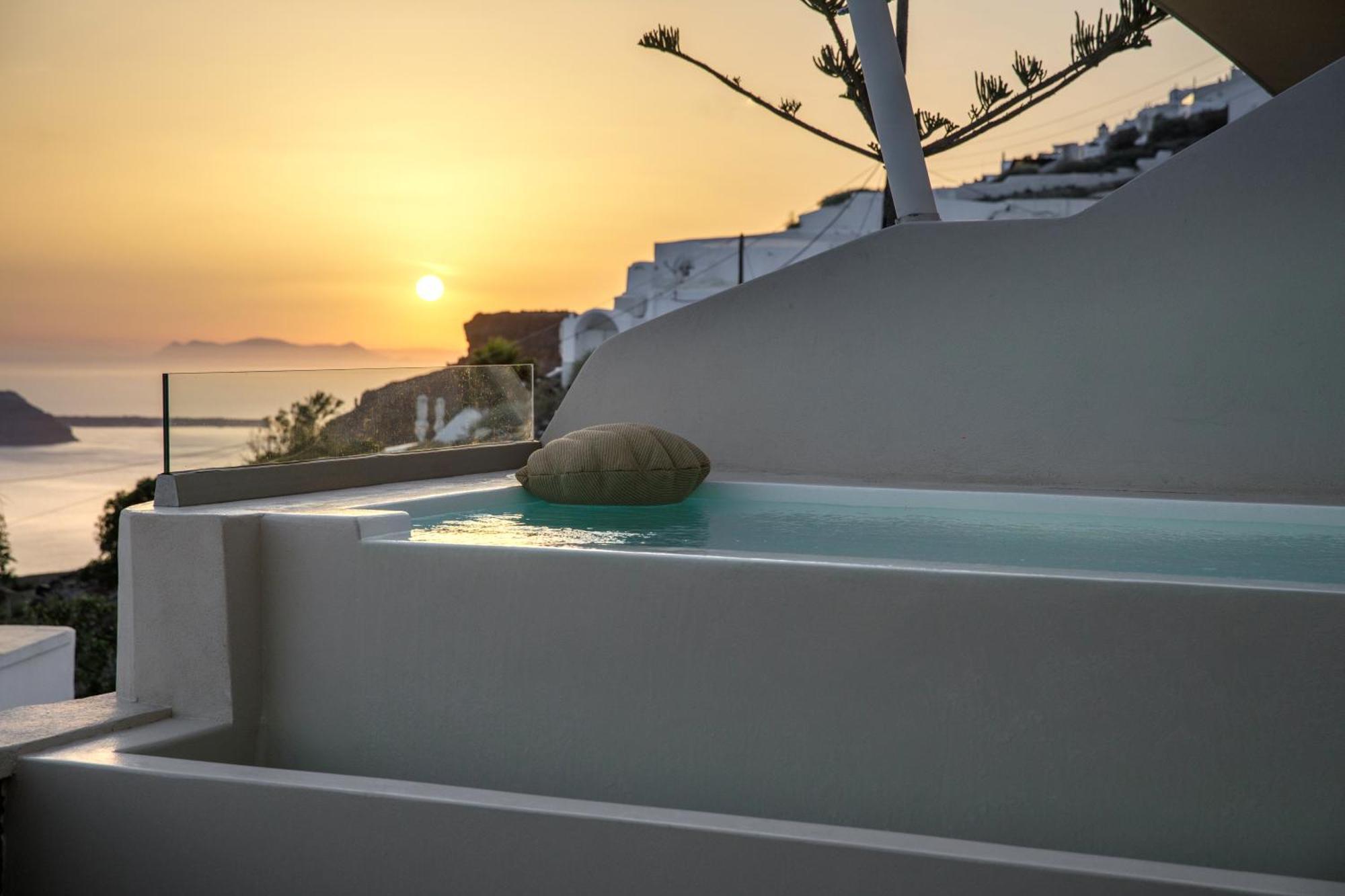 Morfes Luxury Suites By Caldera Houses Firostefani Extérieur photo